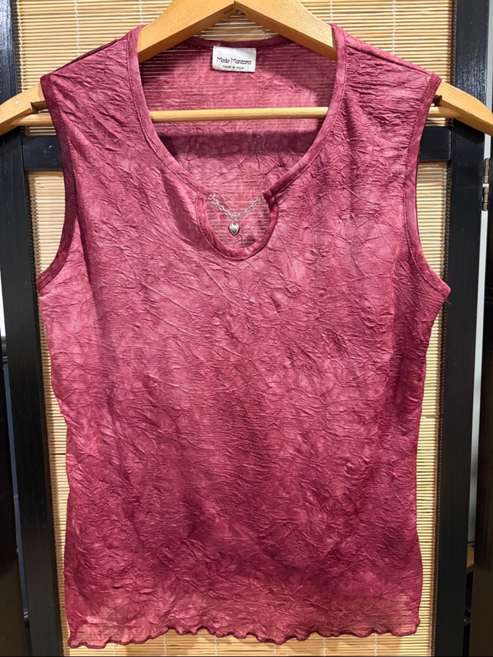 Sleeveless Crinkle V-Neck Top - Berry